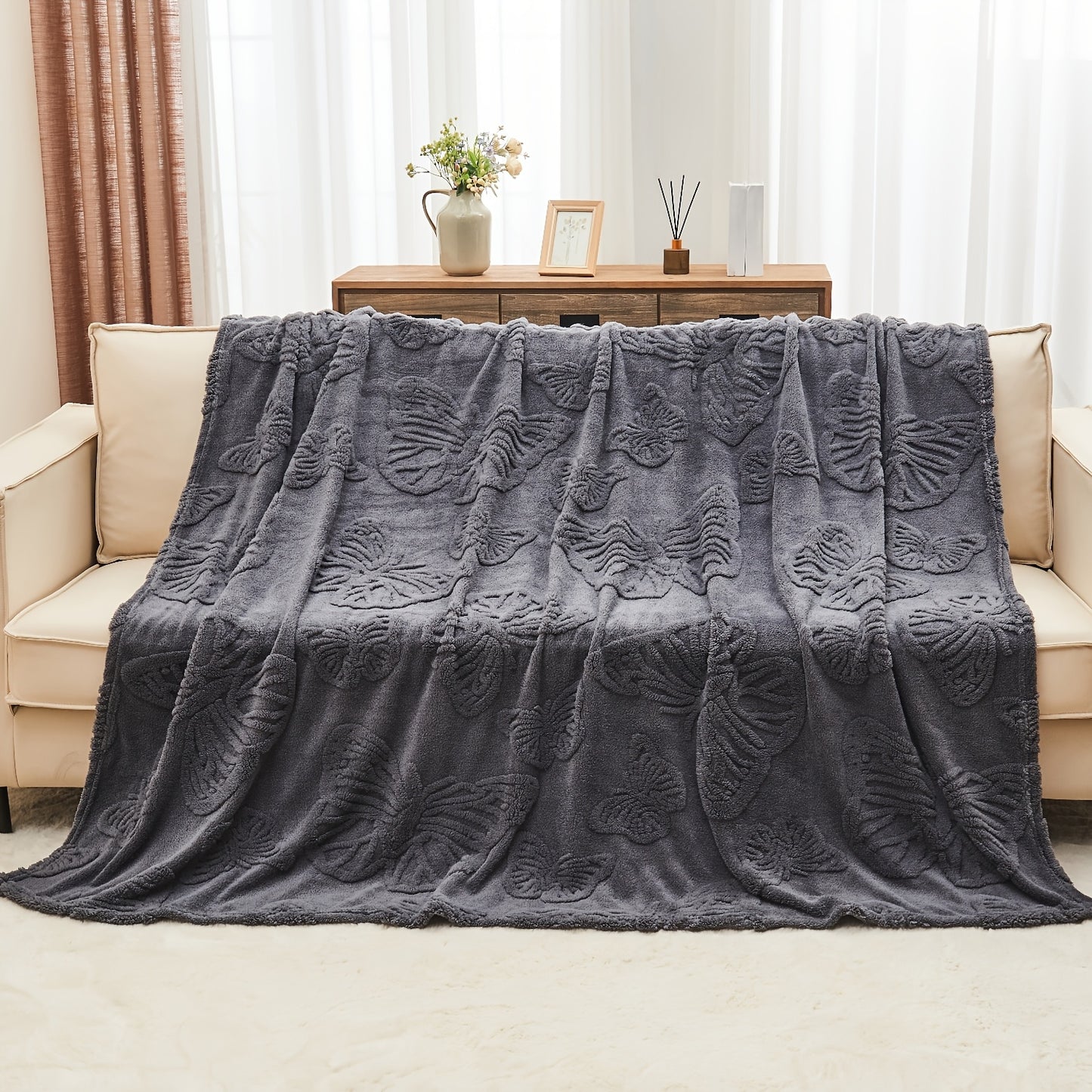 Tufted Throw Blanket-Premium Flannel Fleece for All-Season Cozy Comfort | Versatile Use: Bed, Couch, Office, Camping, Lunch Nap & Air Conditioning | Ultra-Soft, Lightweight & Stylish Home Decor