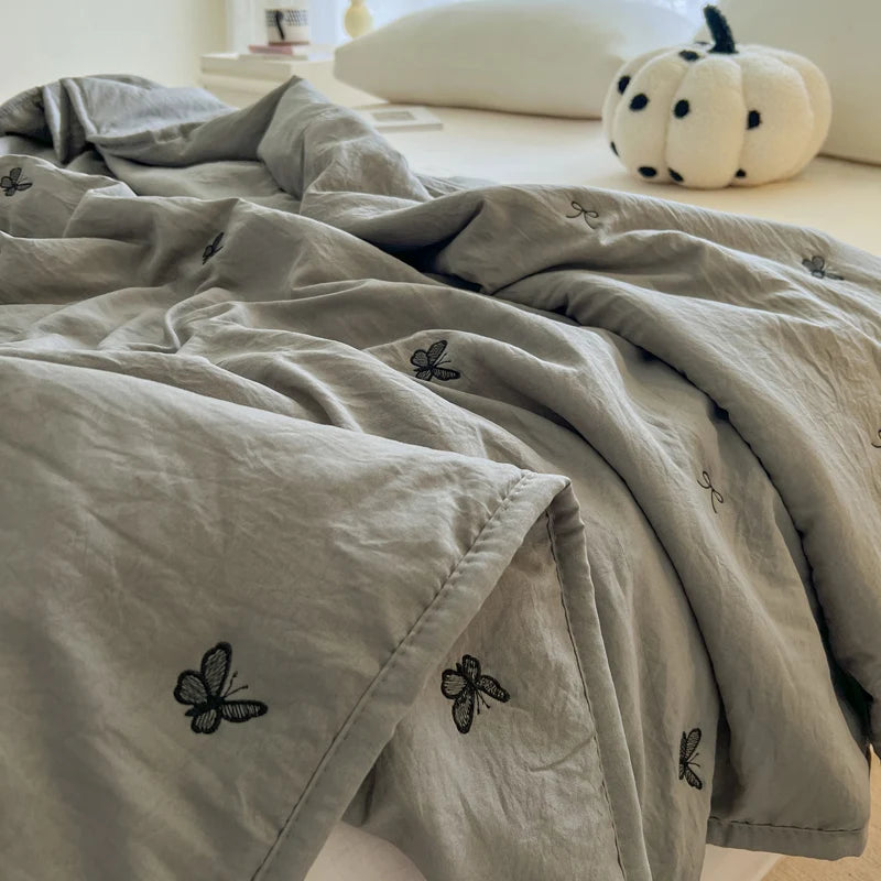2025 Embroidered, washed cotton, summer quilt, air-conditioned, skin friendly, breathable, machine washable bedding