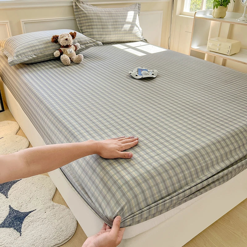 Plaid Style Fitted Sheet Skin-friendly Bed Cover Elastic Bedsheet for Girls Boys Room Couvre Lit Home Bed Linen(No Pillowcase)