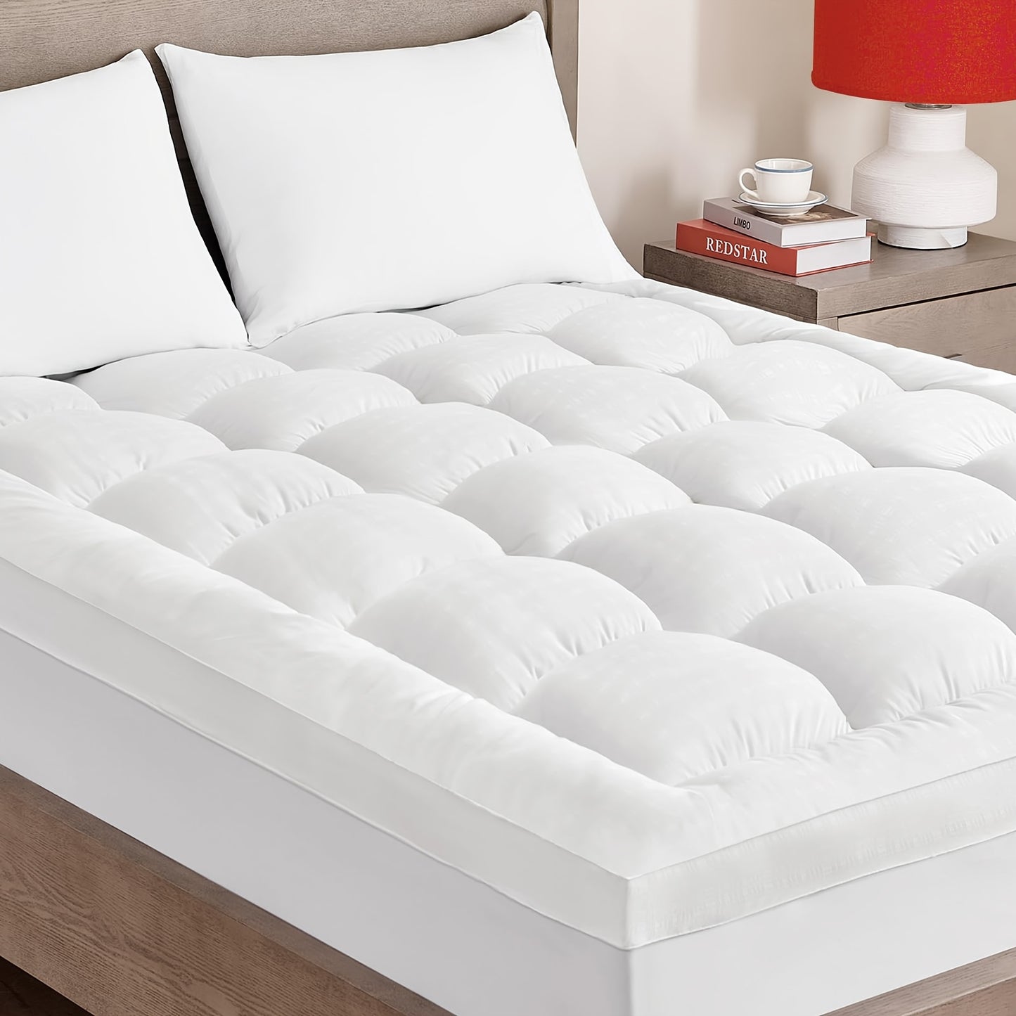 1-pack Extra-thick, Breathable, Ultra-soft 1000 GSM, Feather Alternative-fill Mattress Protector (8-21-inch Deep Pockets), Comfort Support Back Mattress Cover (54x75 Inches, White)