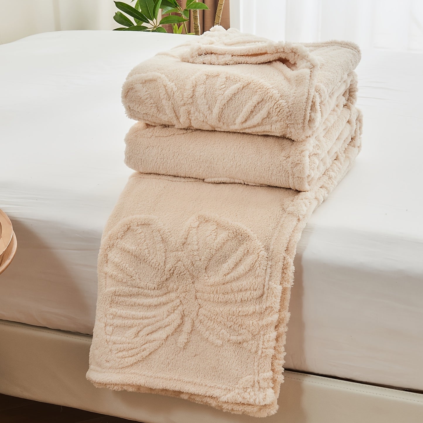 Tufted Throw Blanket-Premium Flannel Fleece for All-Season Cozy Comfort | Versatile Use: Bed, Couch, Office, Camping, Lunch Nap & Air Conditioning | Ultra-Soft, Lightweight & Stylish Home Decor