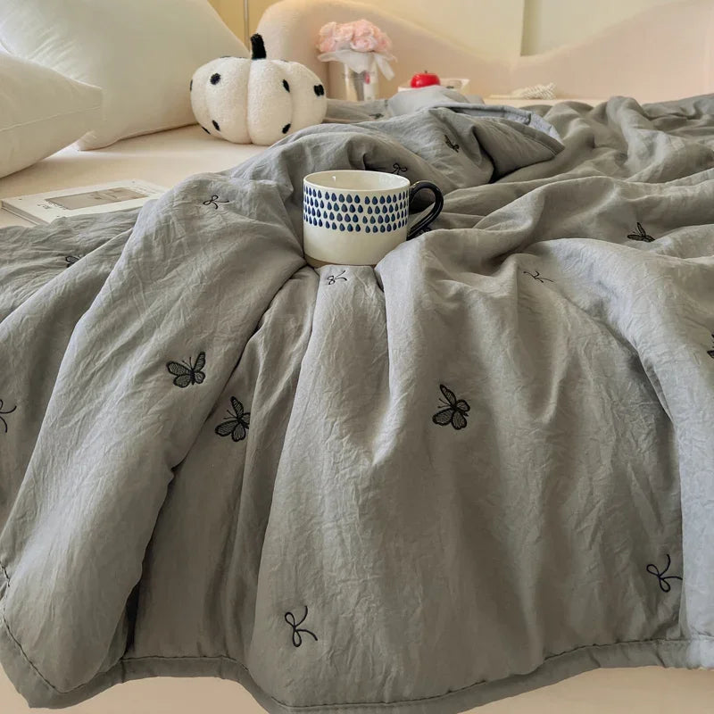 Japanese Minimalism Skin-friendly Summer Blanket Soft Breathable Single Double Duvet Washed Embroidered Comfortable Thin Quilt