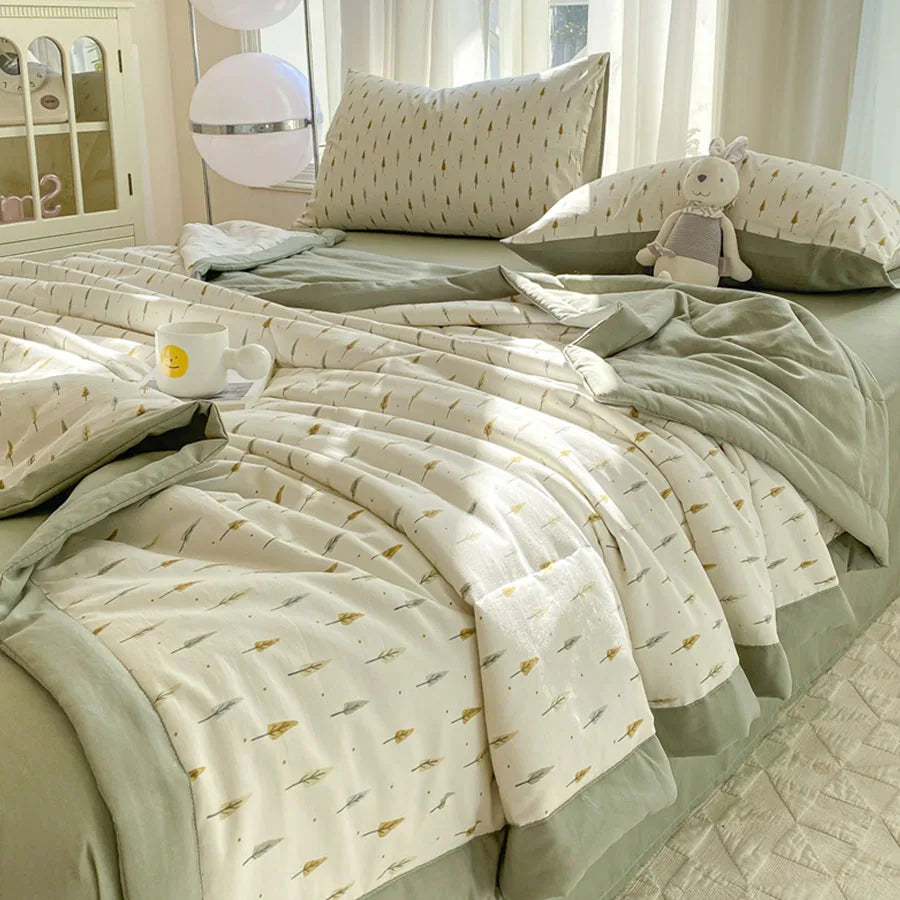 Knitted Cotton Double Gauze Summer Comforter Ultra-Soft Breathable Cooling Blanket Machine Washable Air Conditioner Comforter