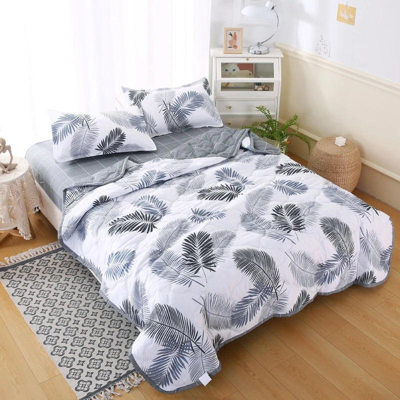 Soft Skin Friendly Summer Quilt Set or Single Quilts Lightweight Breathable Thin Comforter Sets Washable Single Double Blanket