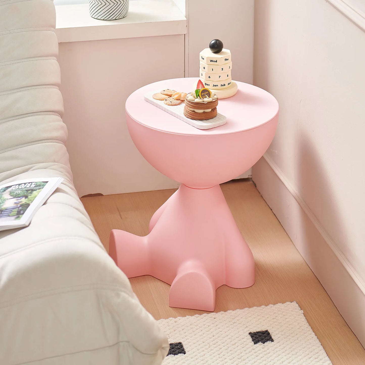 Small flat head coffee table cream style, home living room sofa side table table, round side table
