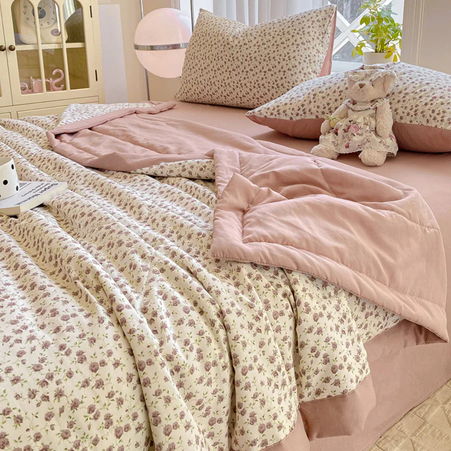 Knitted Cotton Double Gauze Summer Comforter Ultra-Soft Breathable Cooling Blanket Machine Washable Air Conditioner Comforter