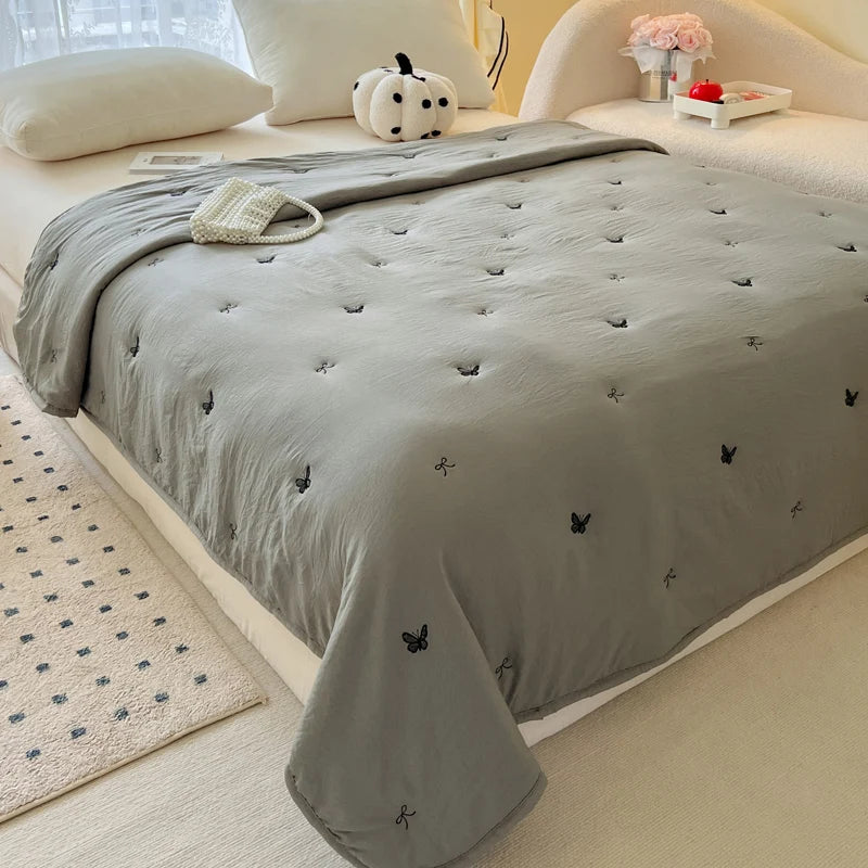 2025 Embroidered, washed cotton, summer quilt, air-conditioned, skin friendly, breathable, machine washable bedding