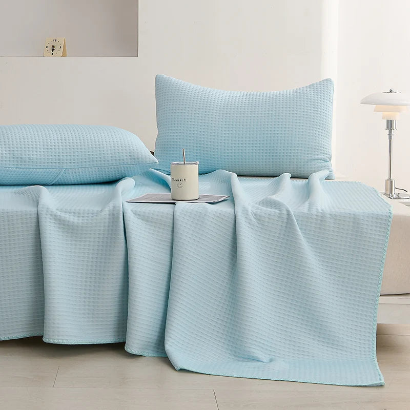Waffle Plaid Ice Silk Summer Quilt Double Side Cool Feel Silk Air Conditioning Duvet Skin-friendly Breathable Cooling Blanket