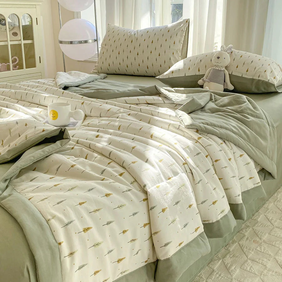 Knitted Cotton Double Gauze Summer Comforter Ultra-Soft Breathable Cooling Blanket Machine Washable Air Conditioner Comforter