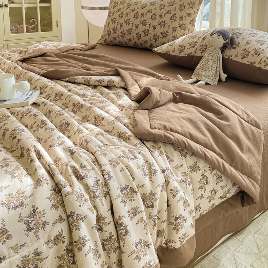 Knitted Cotton Double Gauze Summer Comforter Ultra-Soft Breathable Cooling Blanket Machine Washable Air Conditioner Comforter
