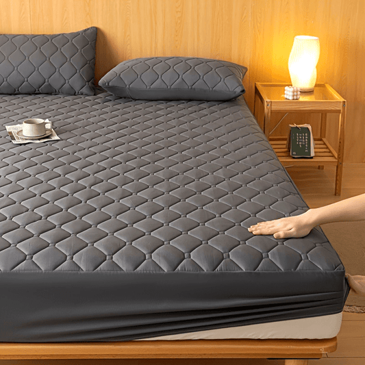 [Waterproof Mattress Protector] Waterproof Mattress Protector | 1pc Embossed Design, Quiet Fitted Sheet, Thickened Cover - Single Size 11.8" High, Multi-Size for Twin/Full XL/King Beds - Excludes Pillowcases & Insert